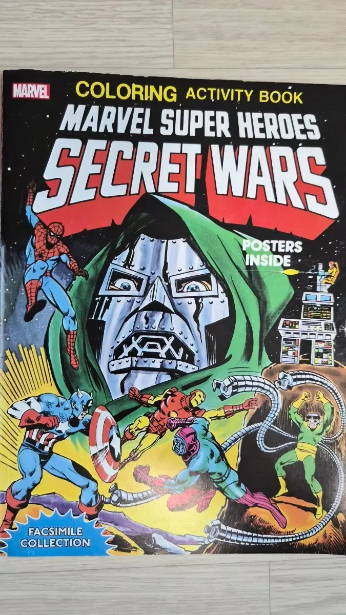 Coloring Activity Book ㅡ Marvel Super Heroes Secret Wars