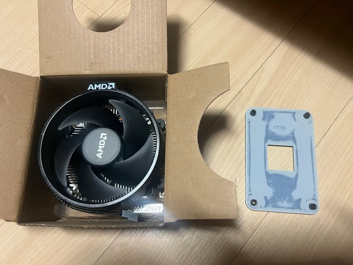 AMD정품쿨러 + 백플레이트