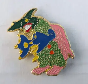 소학관 괴수 배지 가란/왼쪽 향