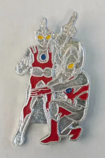 소학관 괴수 배지 울트라맨 에이스와 울트라의 아버지 약 38mm