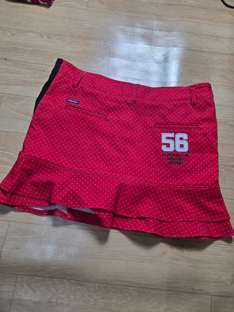 28. 페기앤코 골프 PGR 여성 스커트 길이 37cm.
