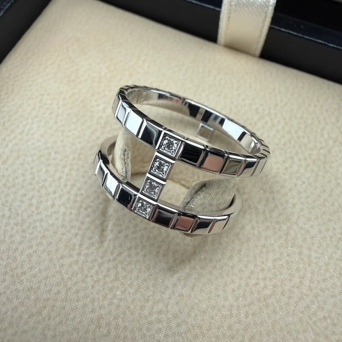 쇼파드 아이스 큐브 다이아 반지 827006 - 53호 (1000054001)