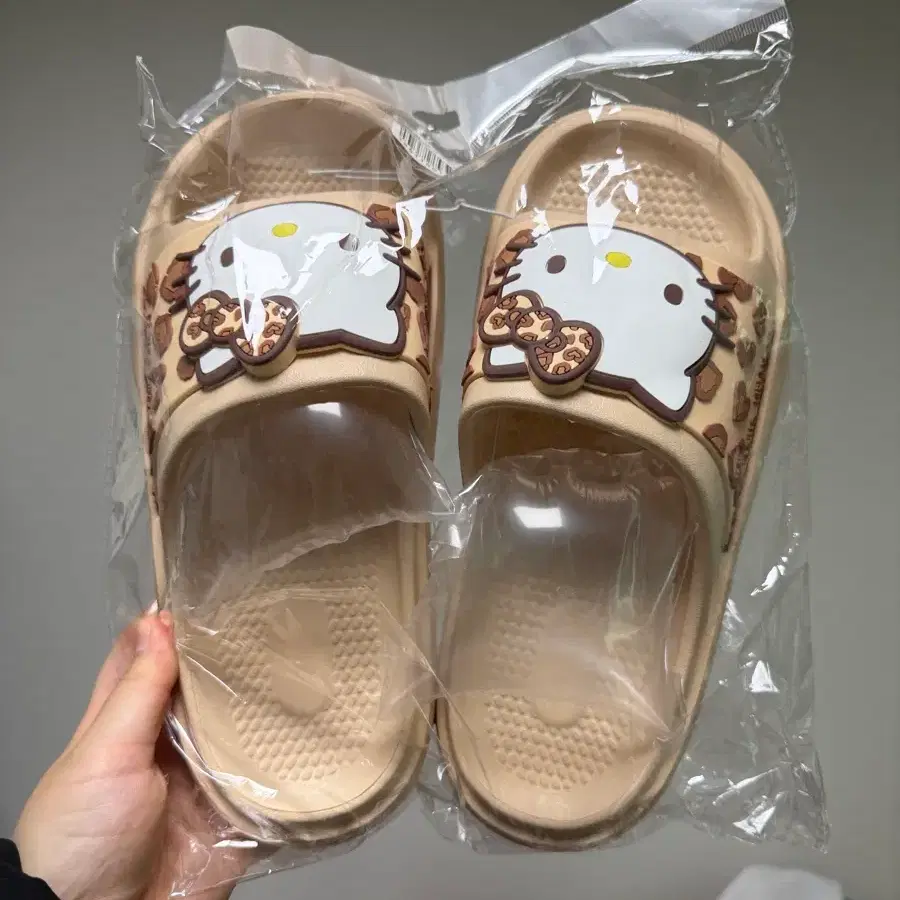 키티 슬리퍼 팝니다
