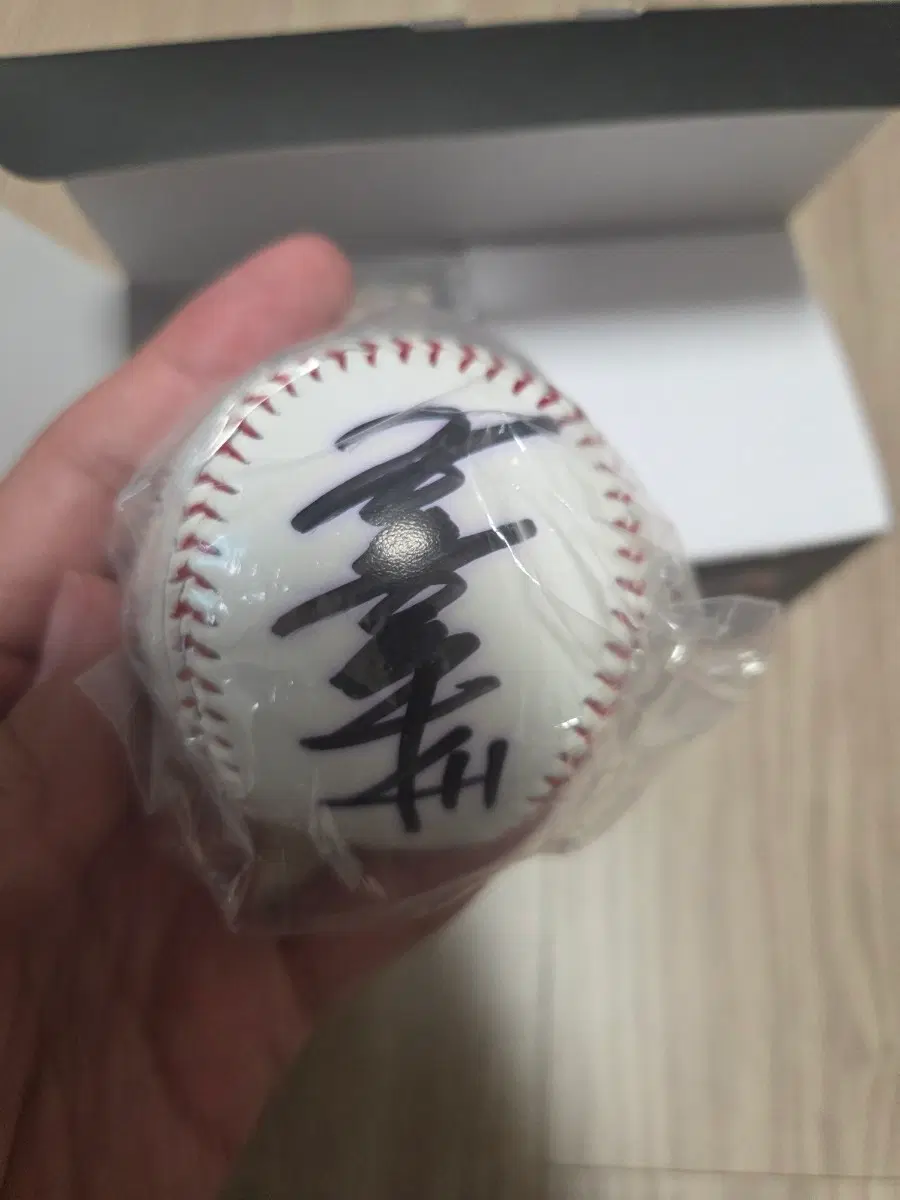 LG트윈스 노송 김용수 선수 사인볼 포토볼 기념구 야구공