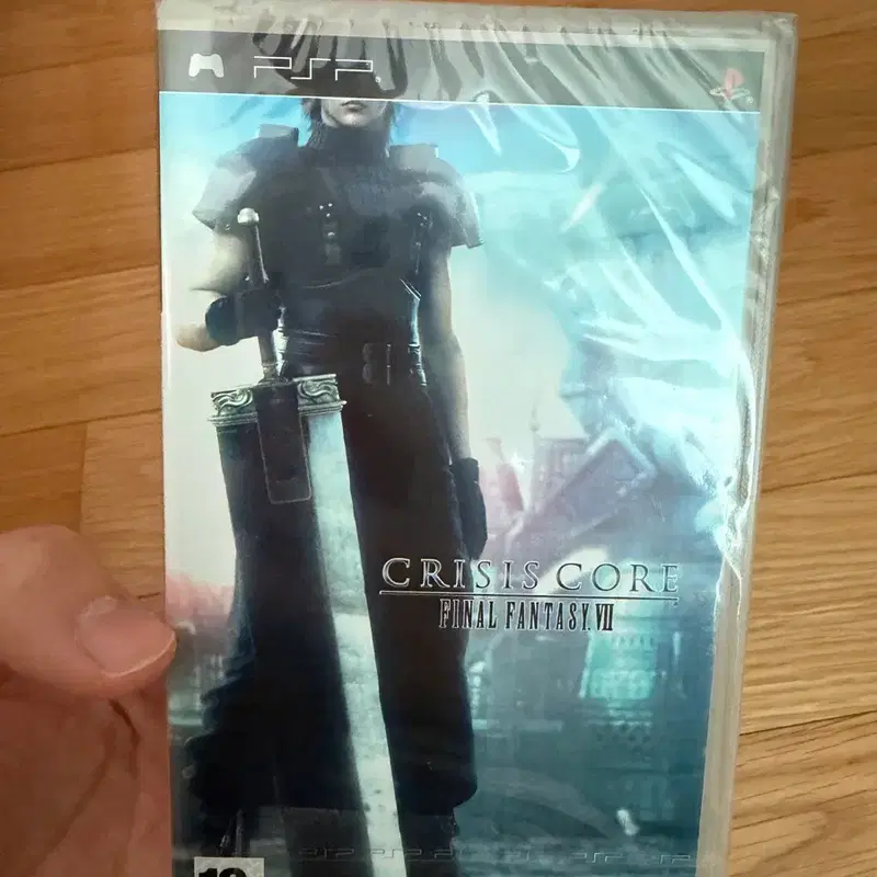 PSP 파이널판타지7 크라이시스코어 러시아판 패키지 (영어 구동)
