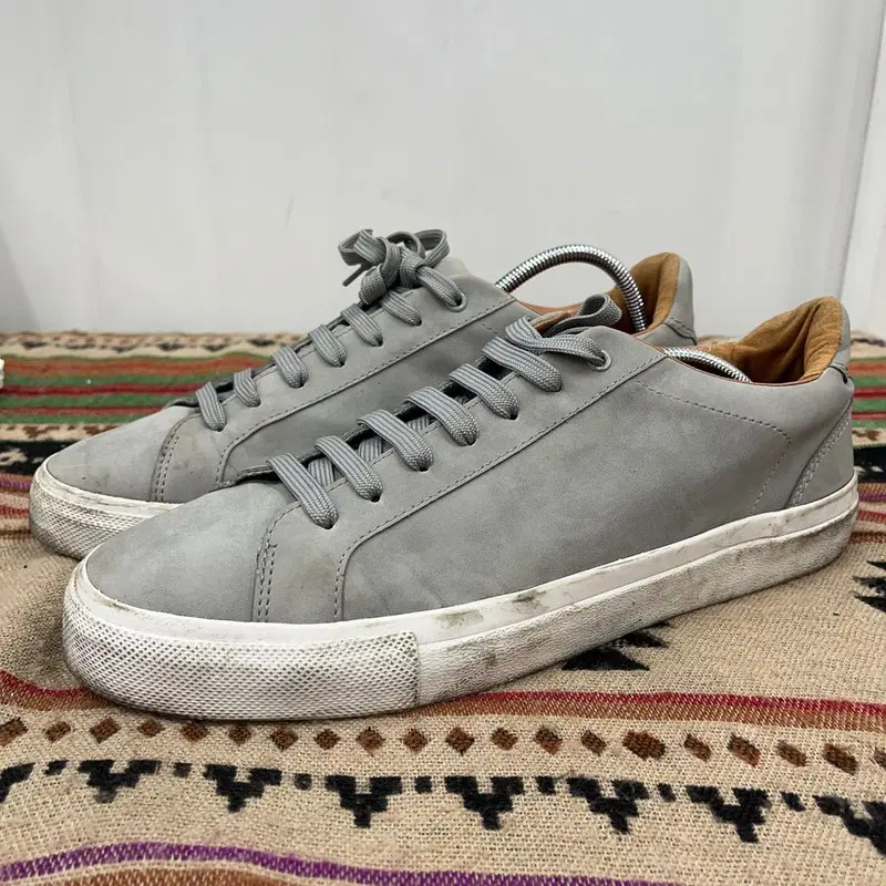 자라 ZARA 스웨이드 그레이 스니커즈 285 X03017