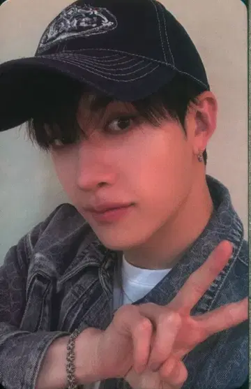 StrayKids SEASON'S GREETINGS 2025 BangChan YOUR HERO