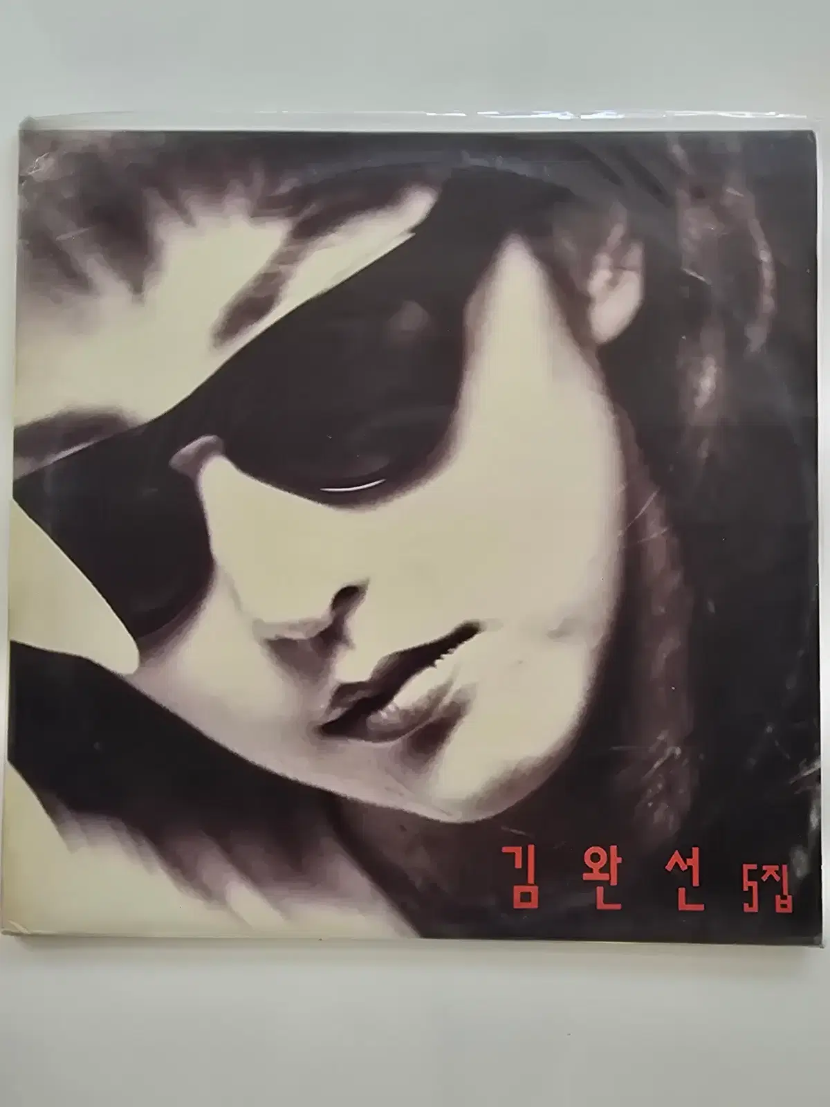 김완선 5집 LP / Kim Wan Sun - 5집 (삐에로는 우릴 보고 웃지 / 가장 무도회)/ 미개봉