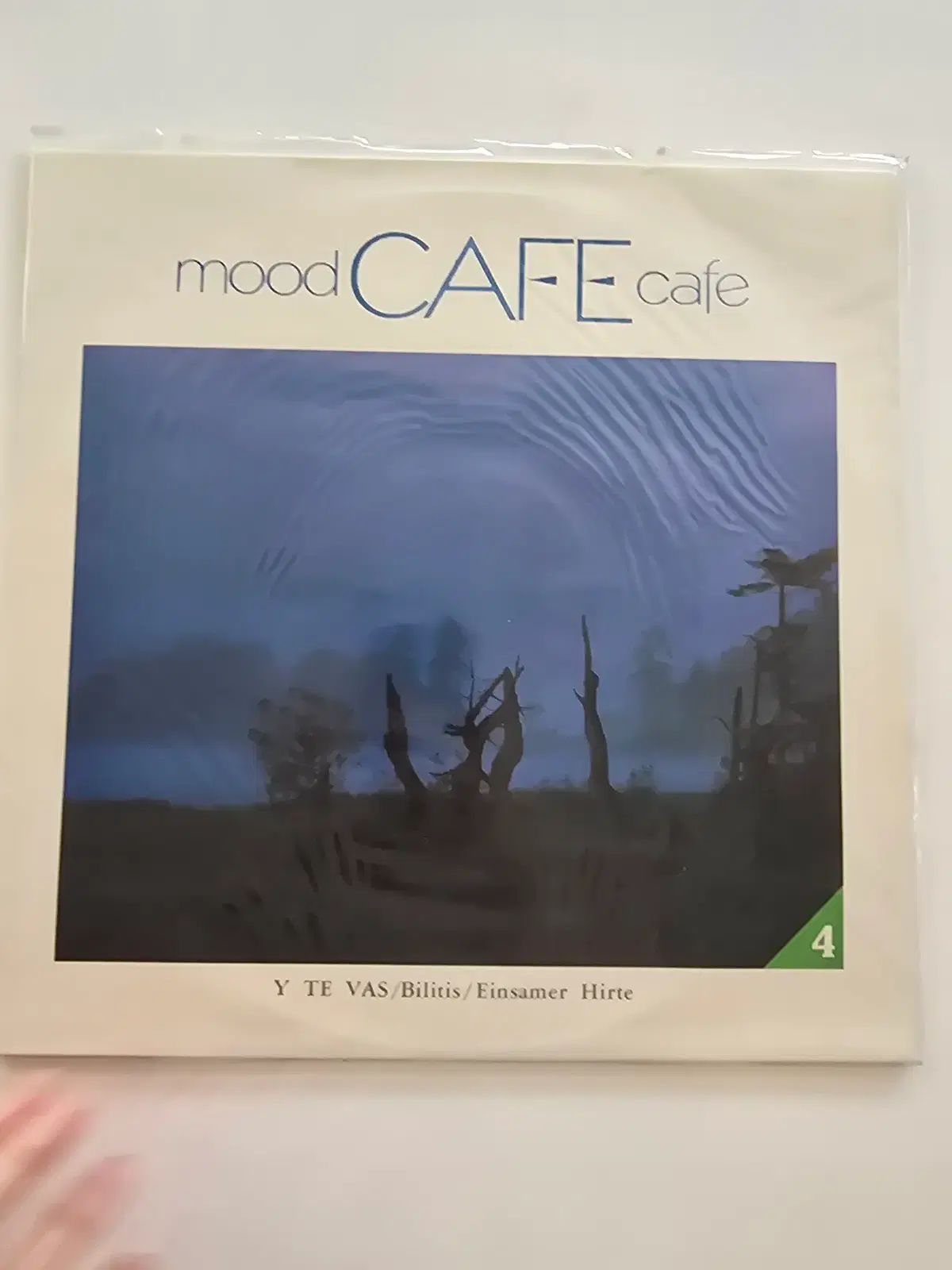 무드 카페 4 LP (mood CAFE cafe 4 / Y TE VAS / Bilitis / Einsamer Hirte)/ 미개