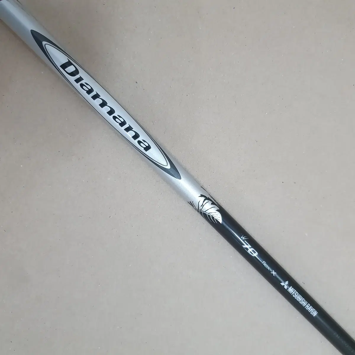 디아마나 아히나 W70 X 테일러메이드 3번 우드 샤프트