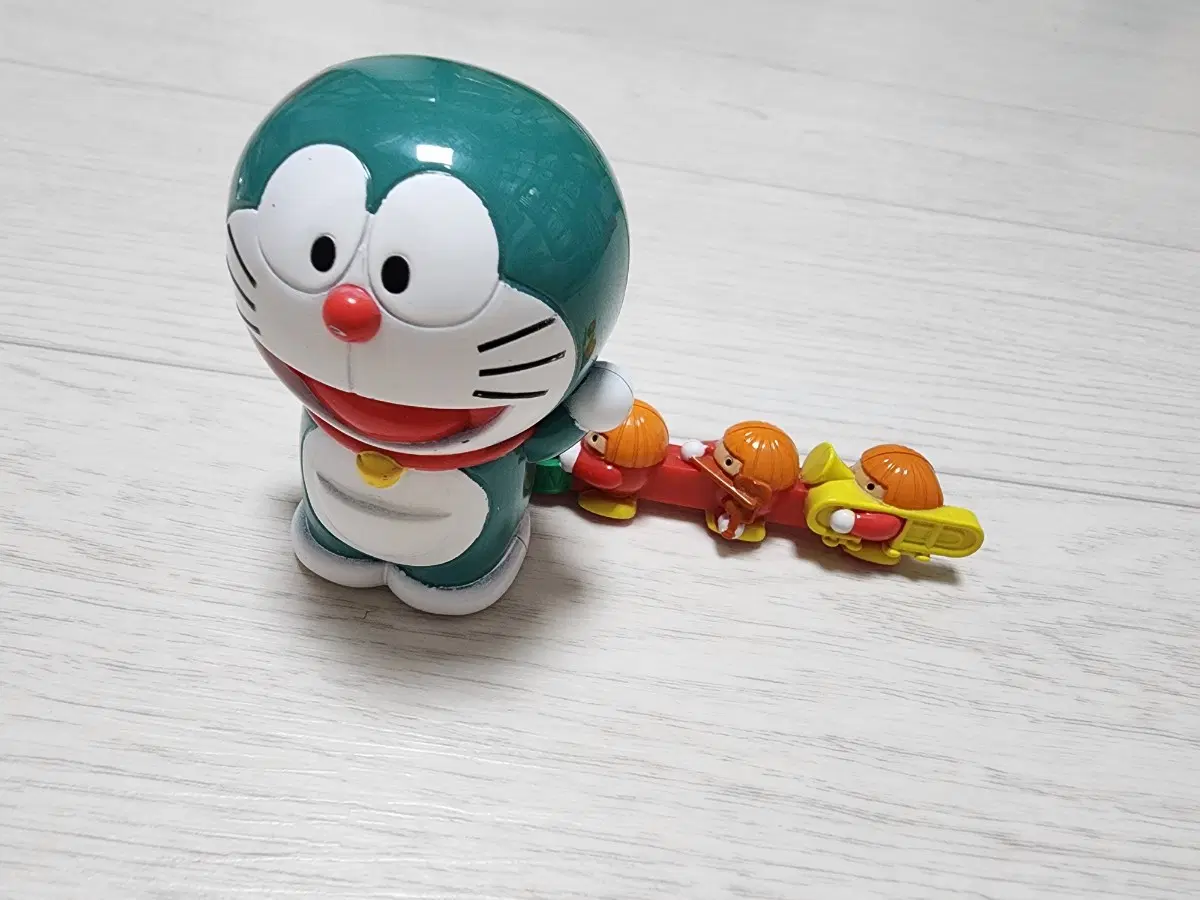 2005 도라에몽 꼬마 음악대 태엽 장난감 해피밀