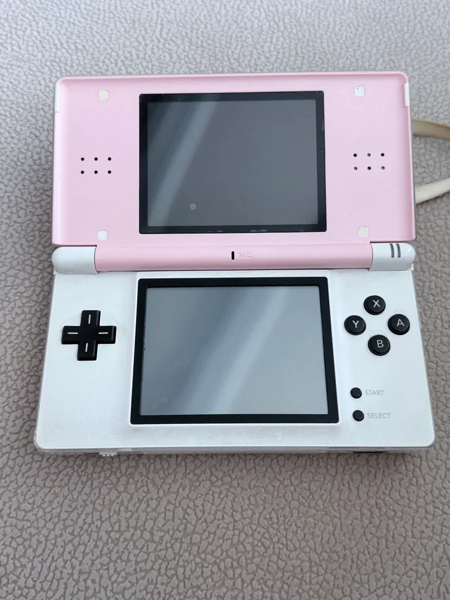 닌텐도 DS Lite (NDS)