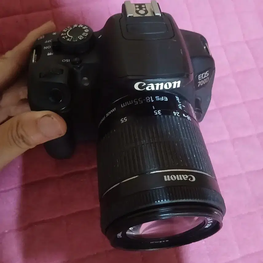 캐논 EOS 700D 18-55mm 렌즈 포함