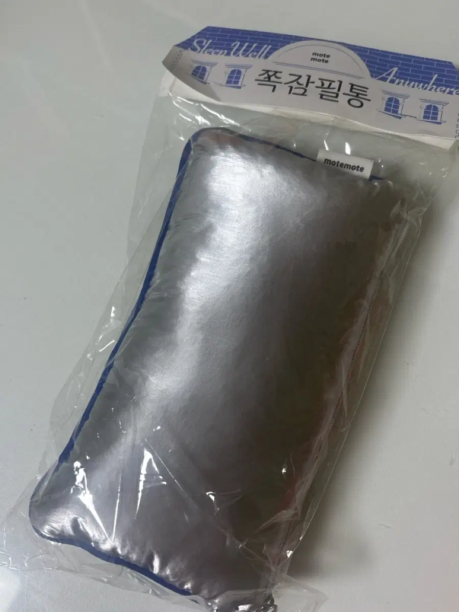 모트모트 쪽잠필통 실버