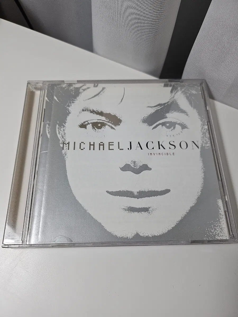 마이클 잭슨 앨범 INVINCIBLE CD