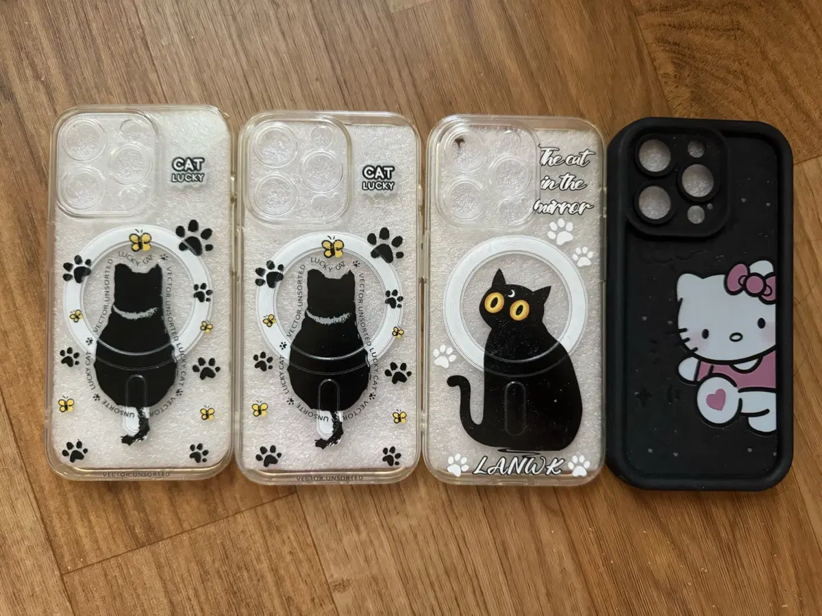 [새상품] 고양이 & 키티 아이폰 15pro 프로 핸드폰 케이스