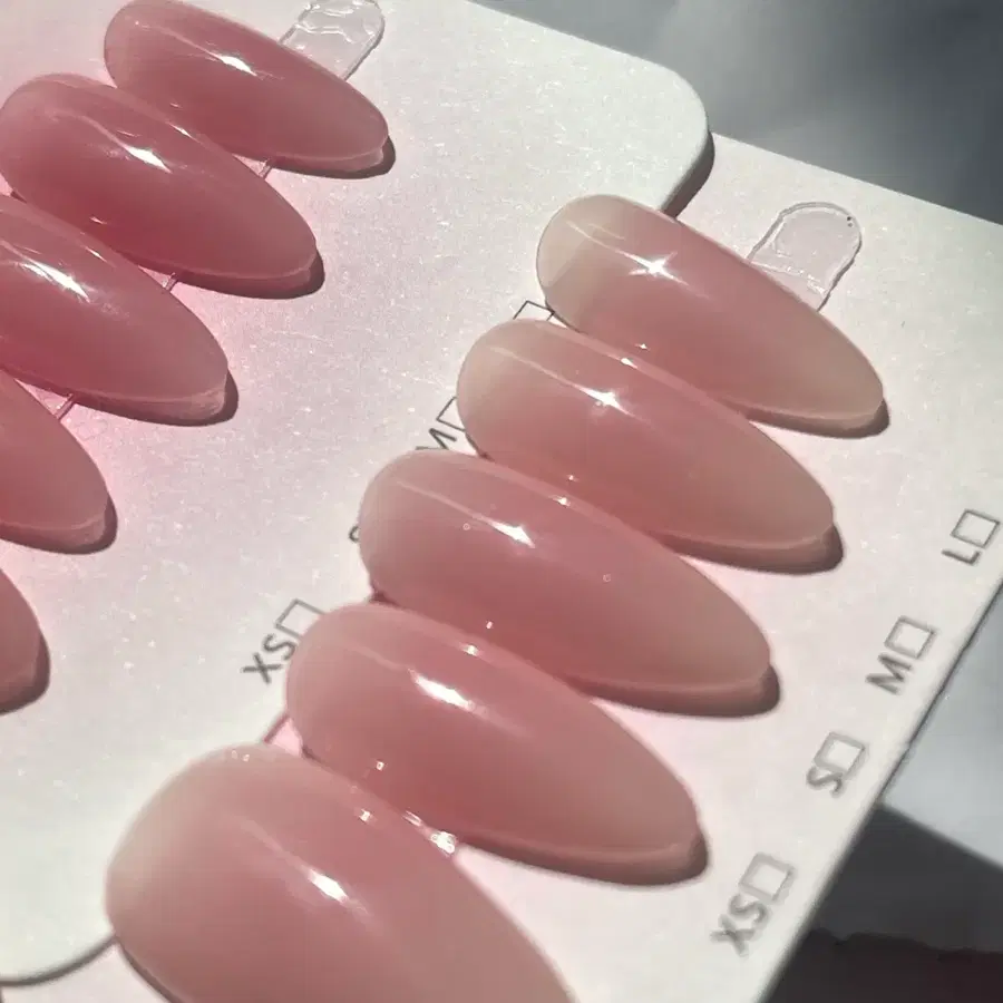 치크네일팁