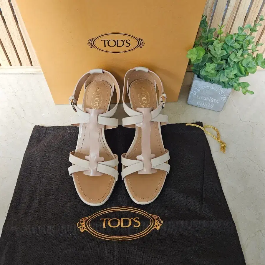 (정품)토즈(TOD'S) 여성 샌들 (35.5 / 235 추천) - 7cm