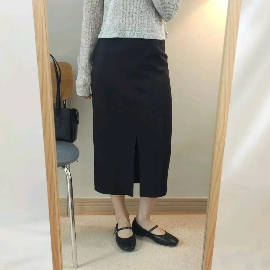 (67-92)카이아크만 여성 H라인 슬릿 미디스커트 블랙 봄가을 K3W4590