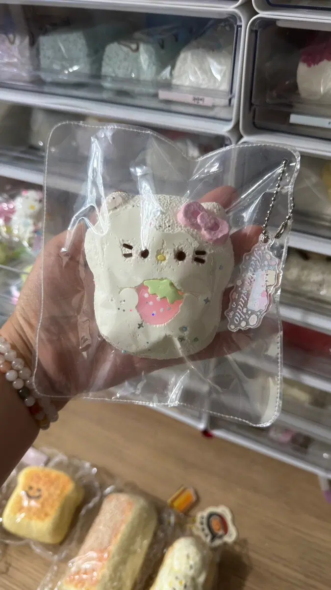 케빈브랜드 신상 키티 수제말랑이