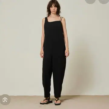 [미사용 새상품] Searoomlynn Curve Asymmetry 살로펫