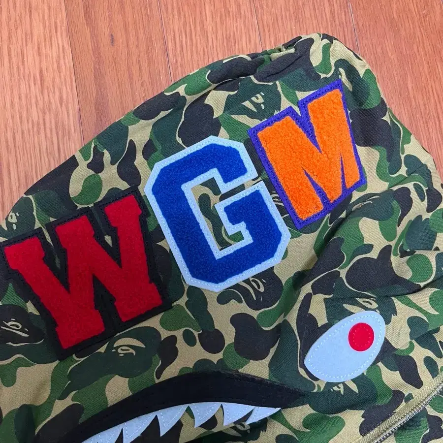 베이프 샤크 후드집업 카모 WGM