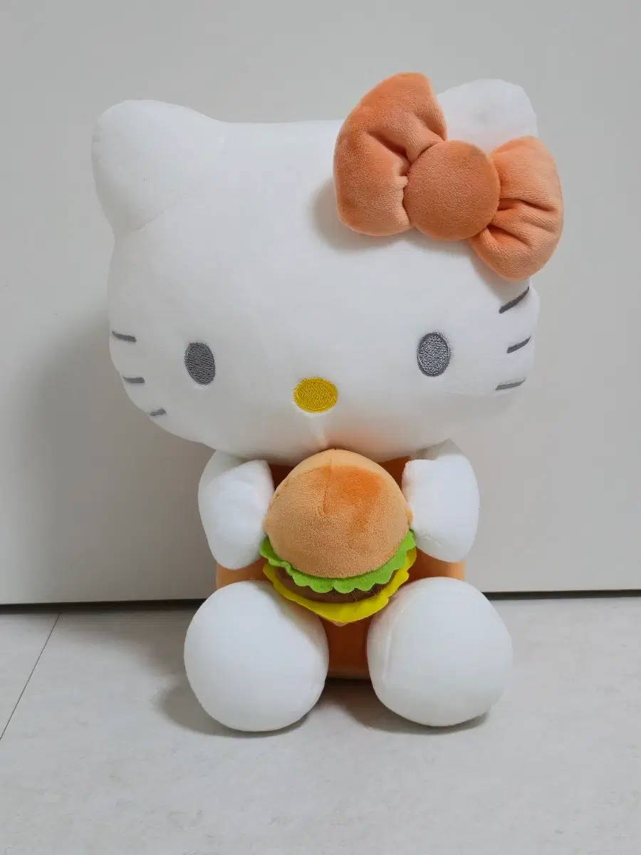 헬로키티 햄버거 인형