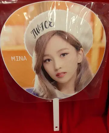 TWICE TWICE in Wonderland MINA 부채