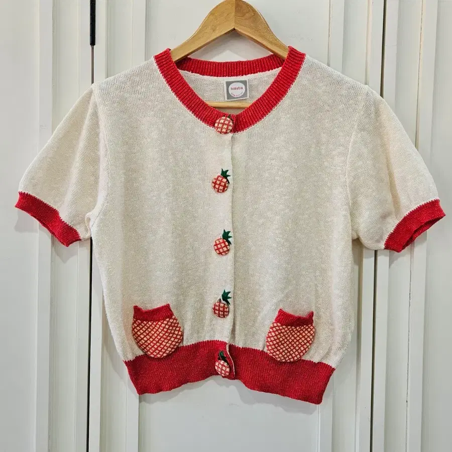 tomatsu 빈티지 딸기 니트 가디건