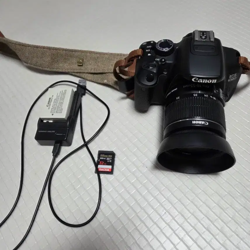 캐논 EOS 650D DSLR 카메라+18-55mm 렌즈