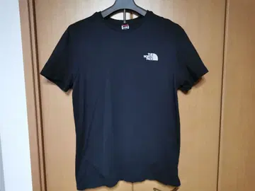 THE NORTH FACE 반팔 티셔츠 블랙