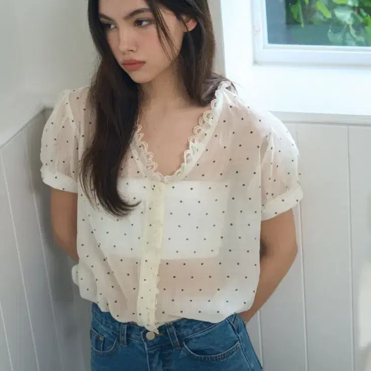 포에트서울 soft dot see-through blouse