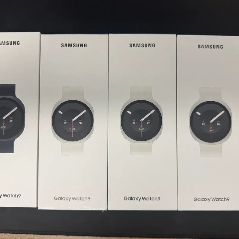 삼성 갤럭시워치9 블랙/화이트 미개봉 40mm