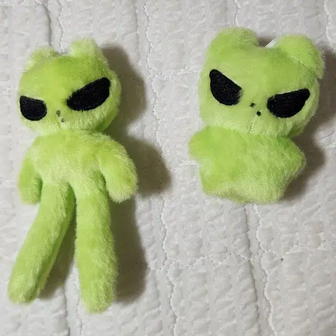 카리나 인형 왹먕이 두개 판매합니다