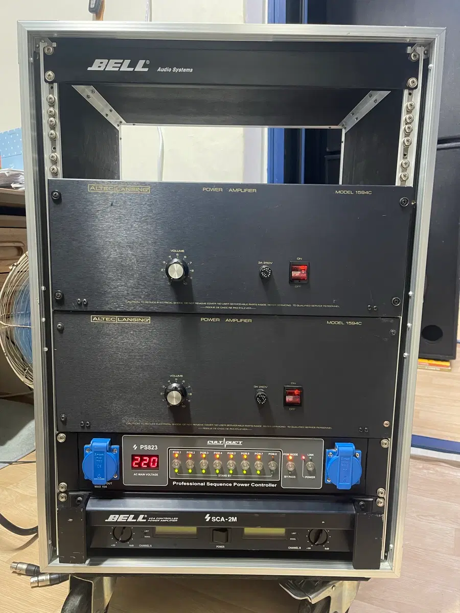 Altec power amplifier 1594c lack mount