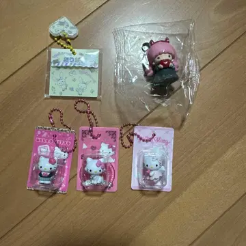 산리오 캐릭터즈 굿즈 묶음 판매