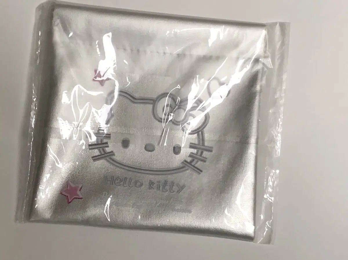 헬로키티 실버 파우치 합죽이 파우치