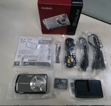 카시오 EXILIM EX-Z1 디카