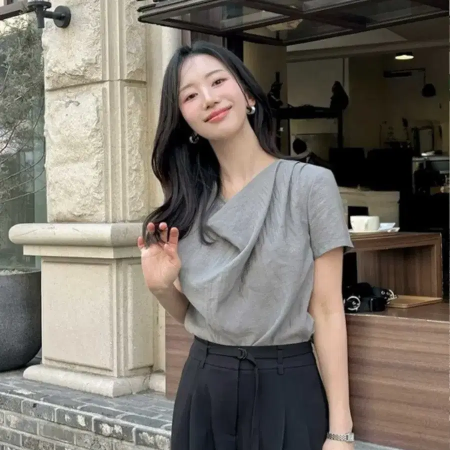잇미샤 카울넥 반팔 블라우스 ITQ5ZBL880 (2COLOR) 다크그레이 66사이즈