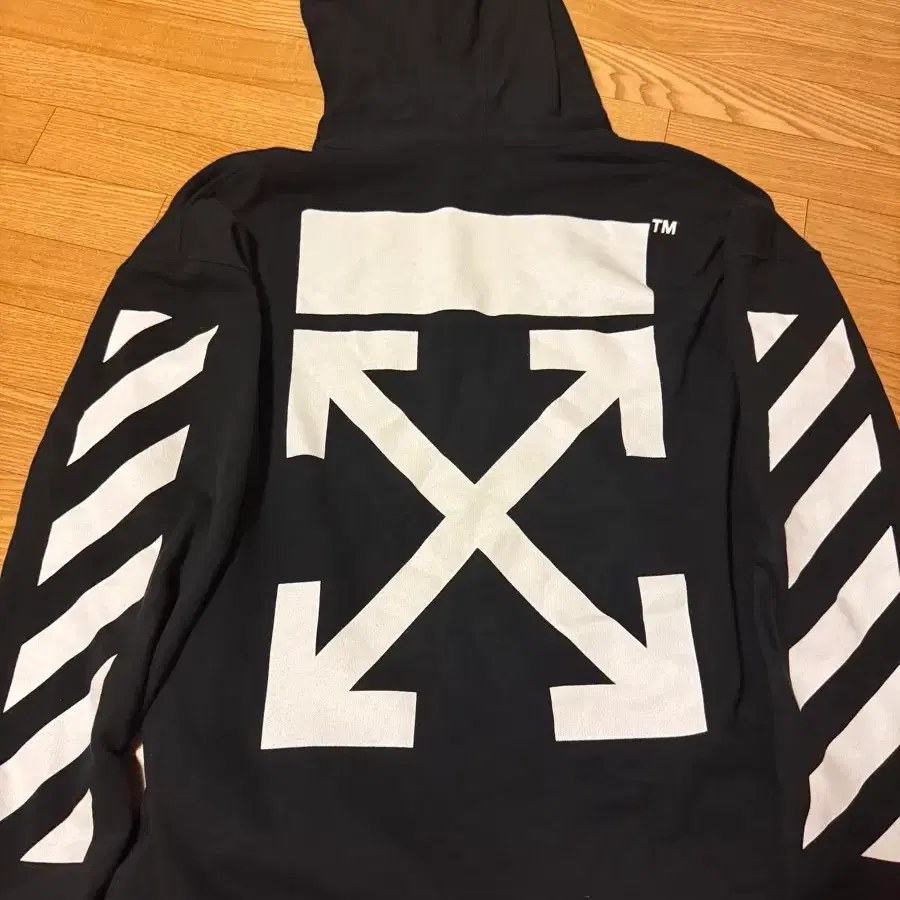 오프화이트 17AW Diagonal Arrows 후드티 M 정품 급처
