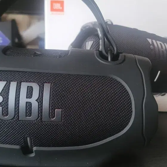 JBL 익스트림 4 휴대용 블루투스 스피커