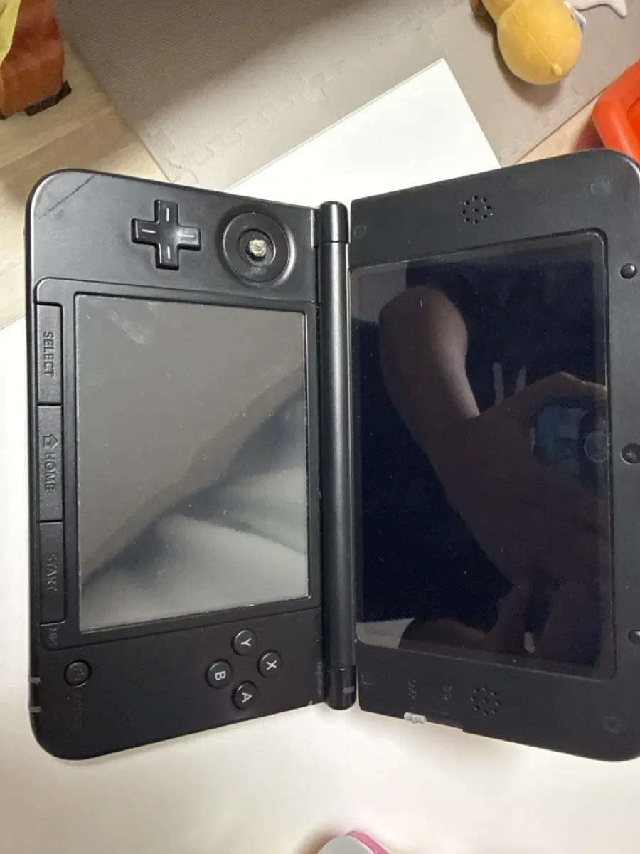 닌텐도 3DS XL 레드 본체