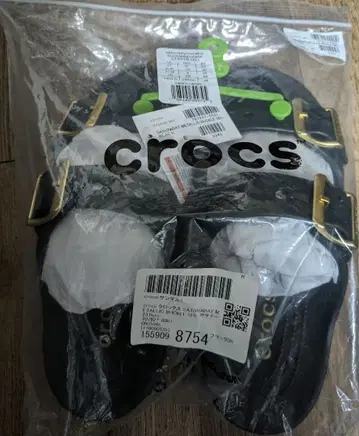미사용 새상품 Crocs 메탈릭 버클 새터데이 샌들 구하기 어려움 w7