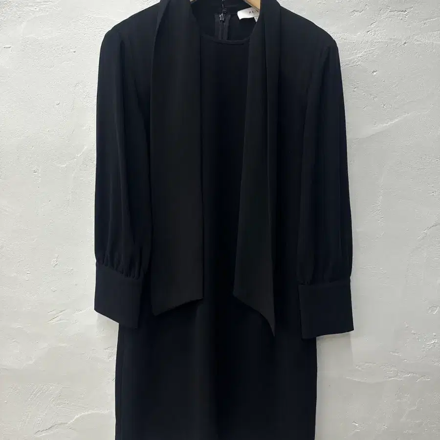 [상태최상] 리스(REISS) 원피스 여성 블랙 아세테이트혼방 44-55