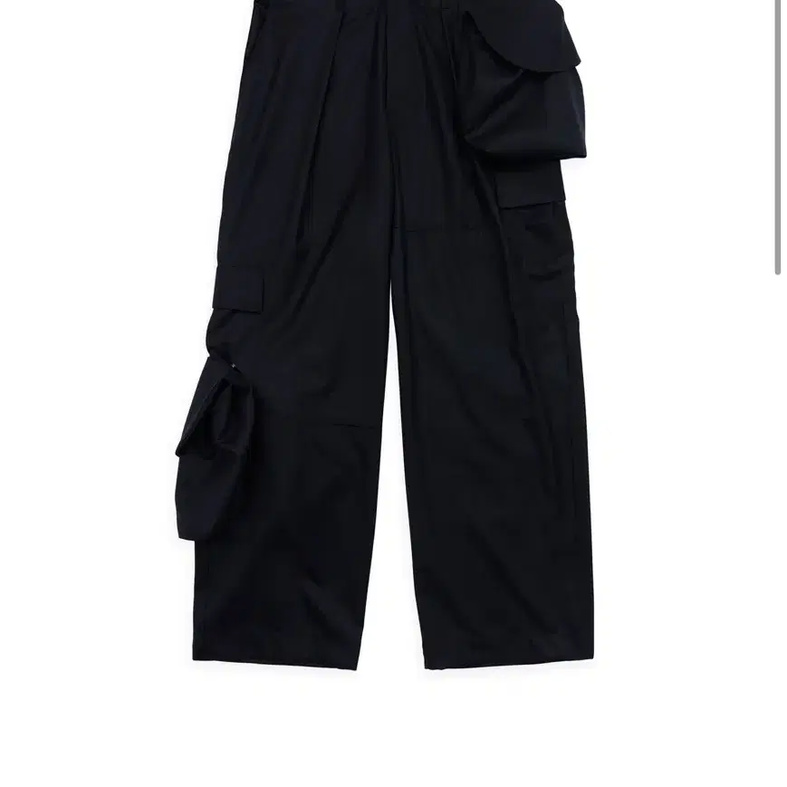 아더에러 타드 카고팬츠 A4 (Tard cargo pants Noir)