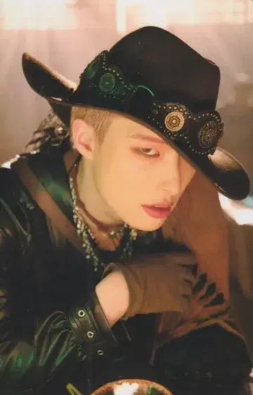 ATEEZ THE WORLD EP.2 : OUTLAW 민기 트레이딩 카드