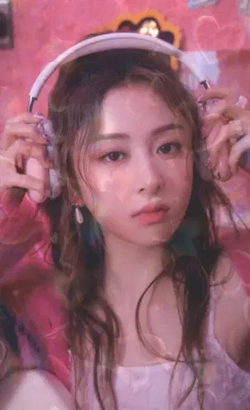 르세라핌 FEARLESS 일본반 YUNJIN 트레이딩 카드