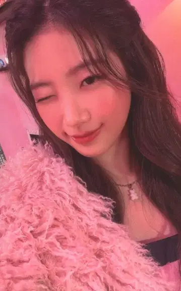 르세라핌 FEARLESS 카즈하 트레이딩 카드 럭드