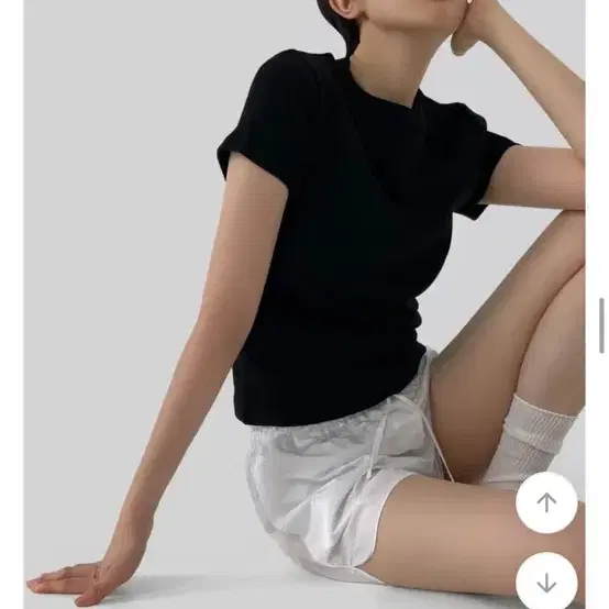 어텀 자체제작 브루노티셔츠 블랙 반팔