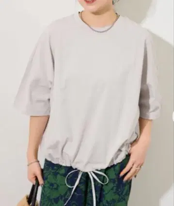 저널 스탠다드 리룸 개더 헴 숏 슬리브 T셔츠